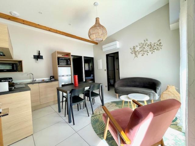 Appartamento Domaine Le Vaxergues Saint-Affrique Esterno foto